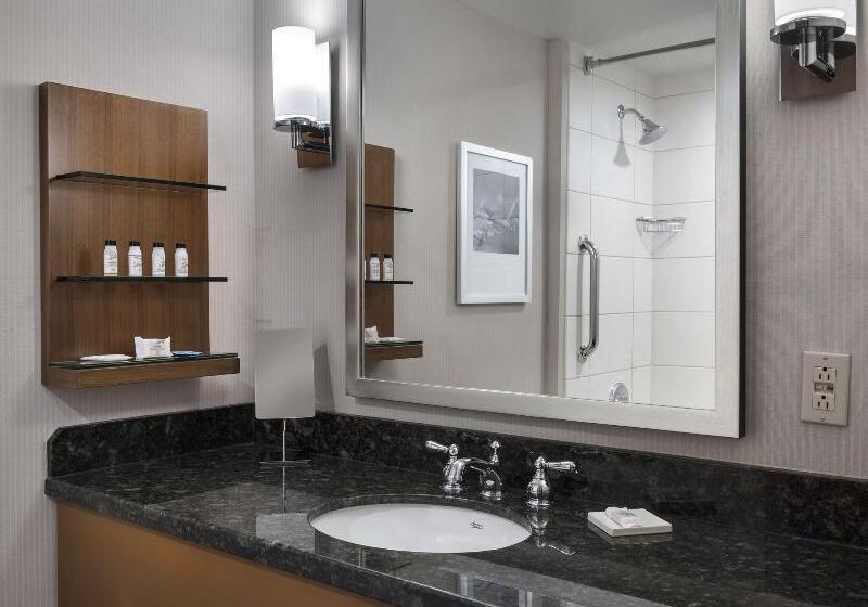 Стандартный Номер Кровать Кинг, Delta Hotels By Marriott Mount Pleasant