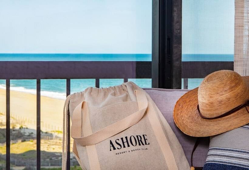 سوئیت پریمیوم با چشم‌انداز دریا, Ashore Resort & Beach Club