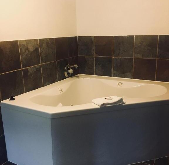 Люкс Deluxe Кровать Кинг, Days Inn By Wyndham Sherman