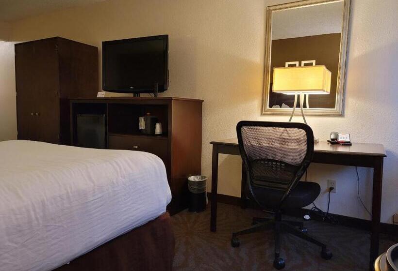 Номер Стандарт Адаптированный для Инвалидов, Seville Plaza Hotel, Trademark Collection By Wyndham