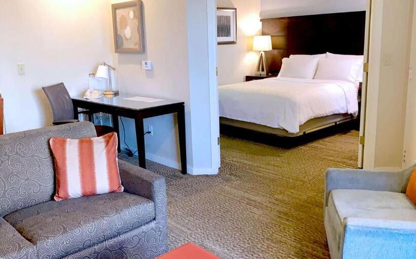 Люкс, Sonesta Es Suites Chatsworth