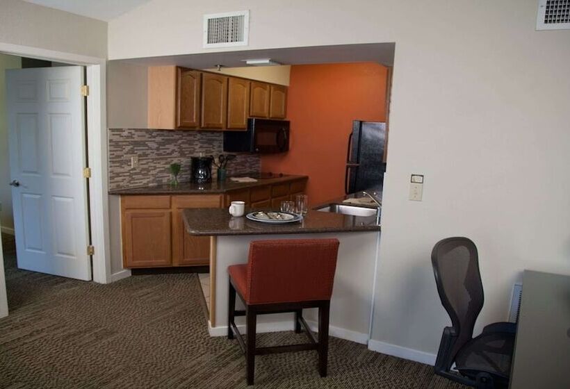 Люкс Адаптированный для Инвалидов, Sonesta Es Suites Chatsworth