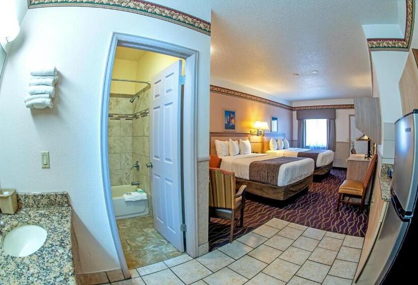 Люкс Повышенной Комфортности, Silver Spruce Inn