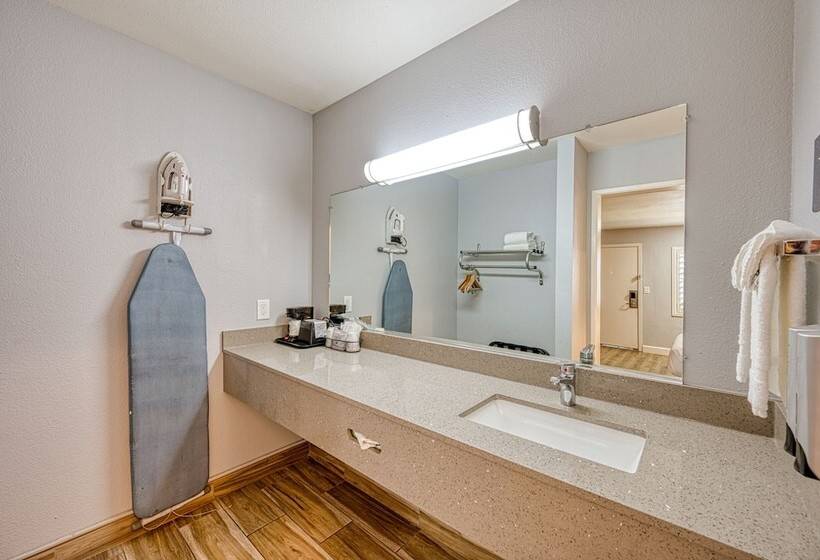 Семейный Номер, Vagabond Inn San Luis Obispo