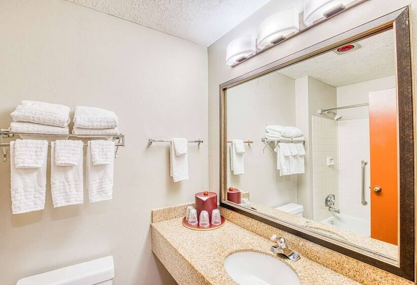 스위트, Best Western Green Valley Inn