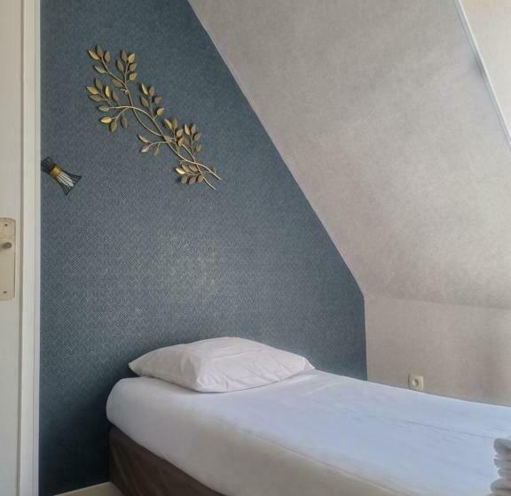 اتاق استاندارد یک نفره, Eiffel Kensington