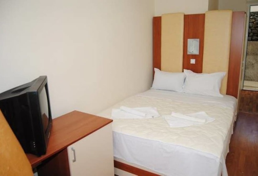 اتاق استاندارد با چشم‌انداز باغ, Villa Garden Ulcinj Ulqin