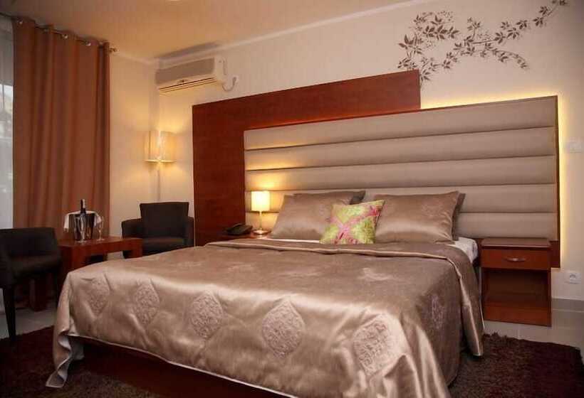 Triple Room Sea View, Villa Garden Ulcinj Ulqin