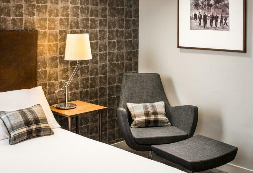 اتاق استاندارد سه نفره, Glasgow West Hotel By Compass Hospitality