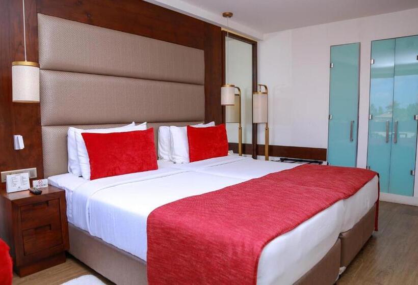 Трехместный Номер Deluxe, Pegasus Reef   A Beach Resort In Colombo