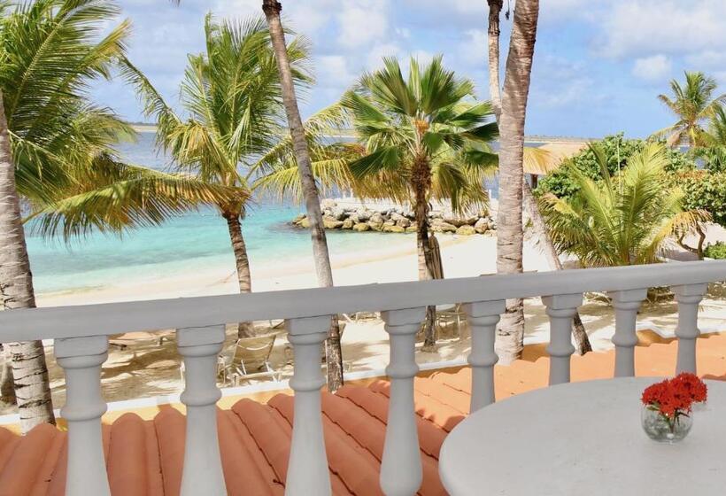 带大床的套房, Harbour Village Beach Club