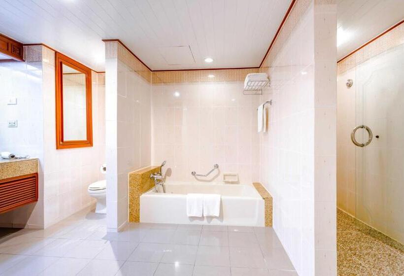 Полулюкс, Centara Riverside Hotel Chiang Mai