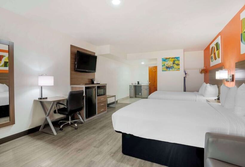Номер Стандарт 2 Двуспальные Кровати, Best Western Statesville Inn