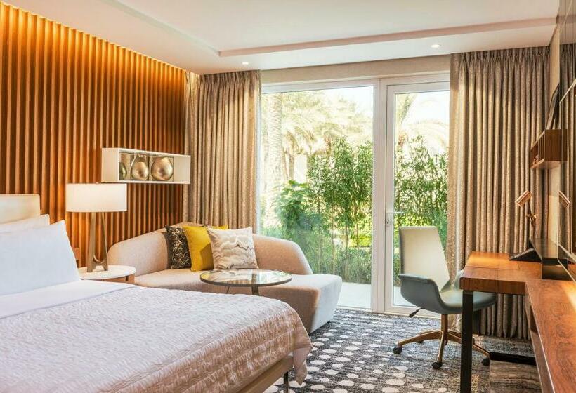Номер Deluxe Вид на Сад, Le Méridien Dubai Hotel & Conference Centre