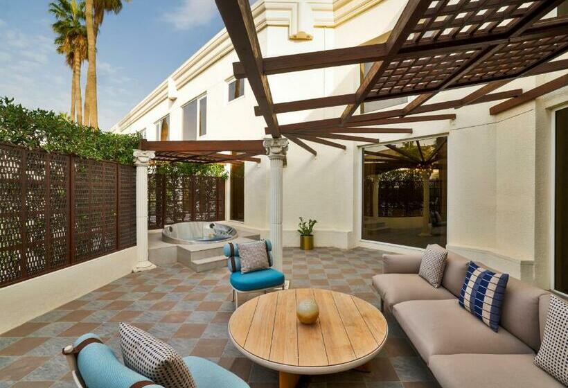 Королевский Люкс, Le Méridien Dubai Hotel & Conference Centre