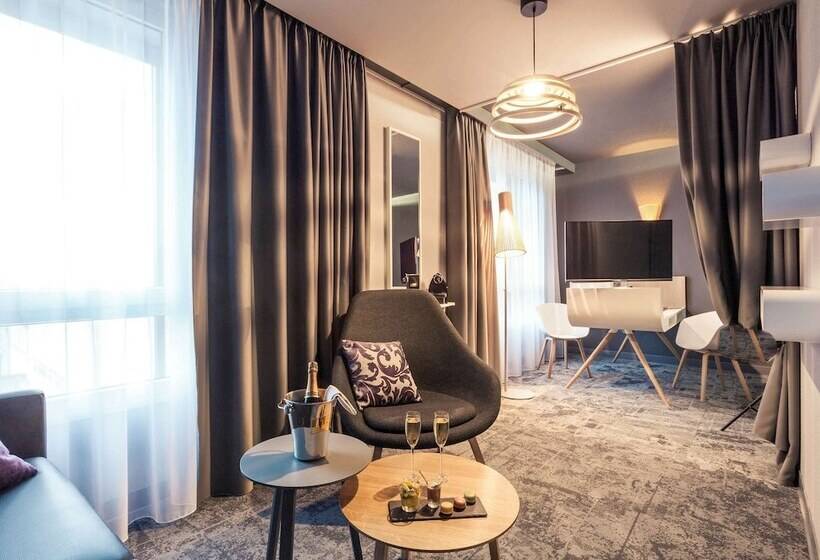 Полулюкс Престиж, Mercure La Roche Sur Yon