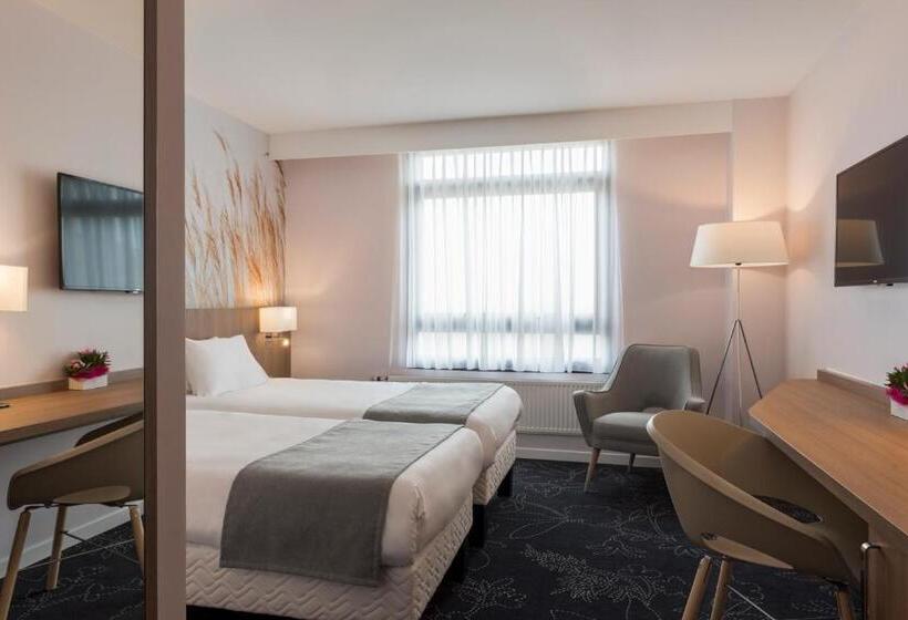 Номер Стандарт Адаптированный для Инвалидов, Holiday Inn Calais Coquelles, An Ihg