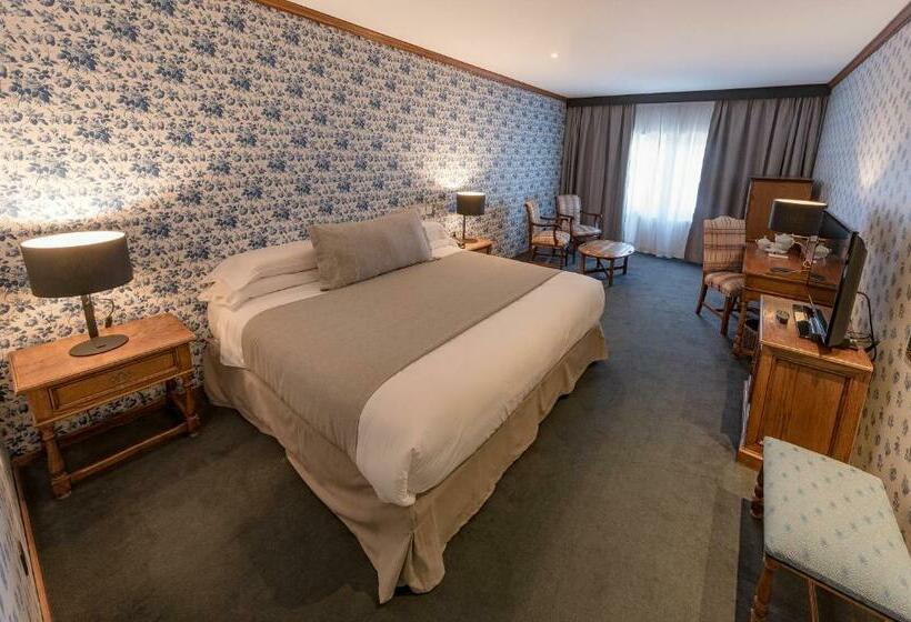 Номер Стандарт Трехместный, Las Hayas Ushuaia Resort