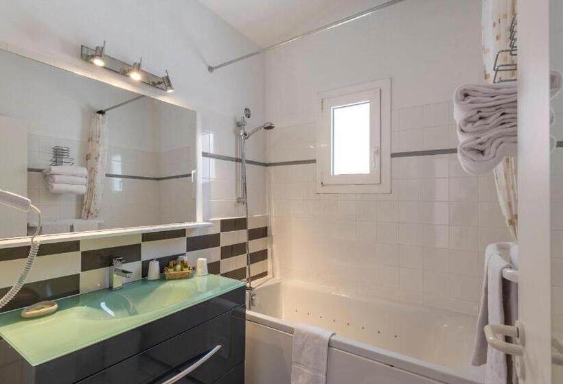 Трехместный Номер Superior, Les Bastides Saint Paul