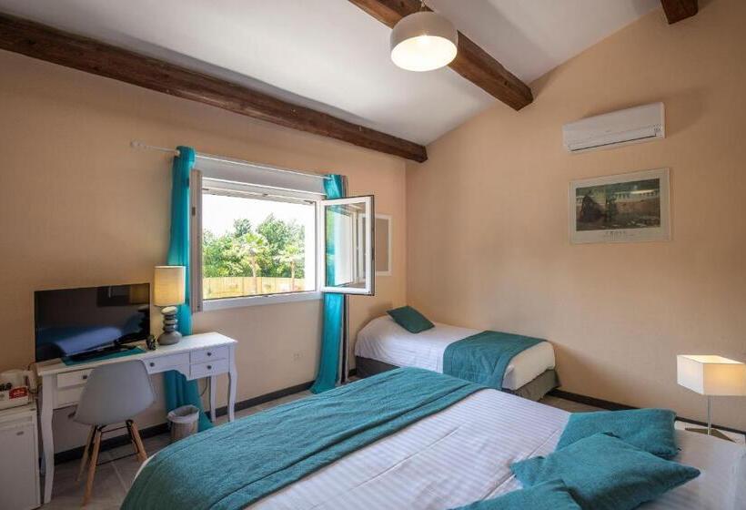 Трехместный Номер Комфорт, Les Bastides Saint Paul