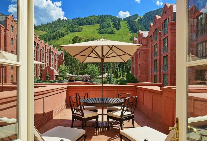 带2个双人床的标准工作室, St. Regis Aspen Resort