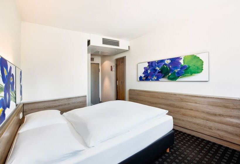 Номер Комфорт, H+ Hotel Frankfurt Airport West