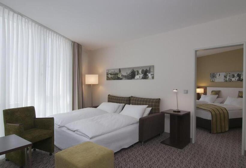 스위트, Holiday Inn Munich Unterhaching, An Ihg