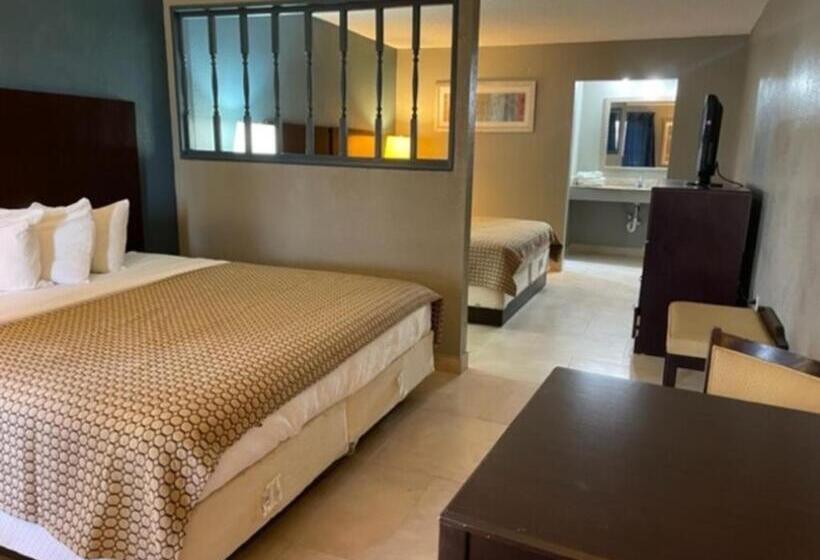 Люкс Кровать Кинг, Guest Inn Lake City
