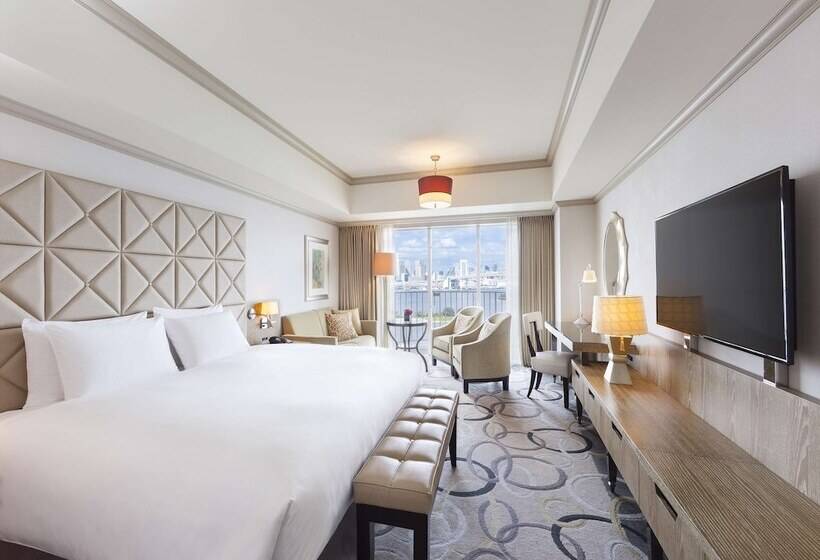 Номер Deluxe, Hilton Tokyo Odaiba
