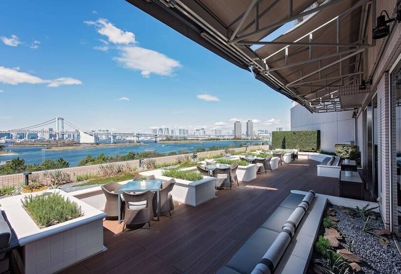 Номер Executive, Hilton Tokyo Odaiba