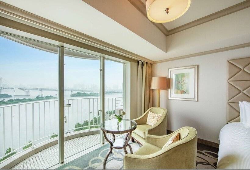 Номер Executive, Hilton Tokyo Odaiba