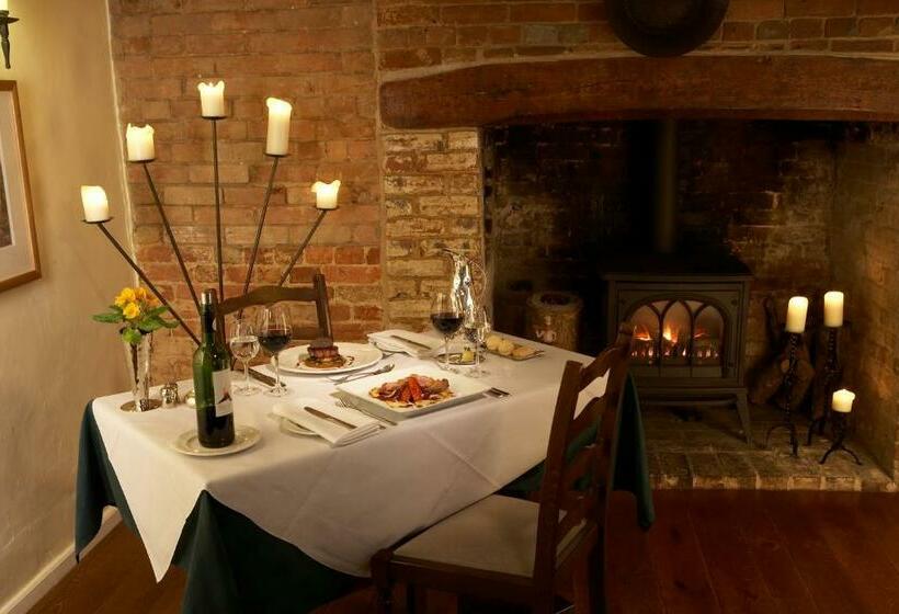 اتاق استاندارد, Yalbury Cottage