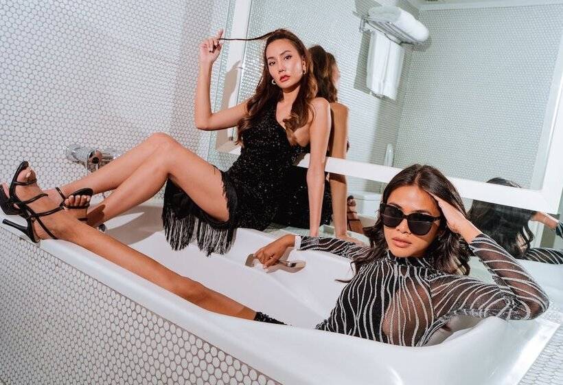Quarto Club, Pullman Bangkok Hotel G