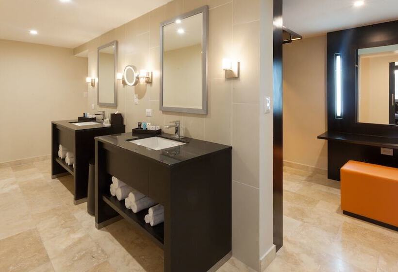 Президентский Люкс, Hilton San Salvador
