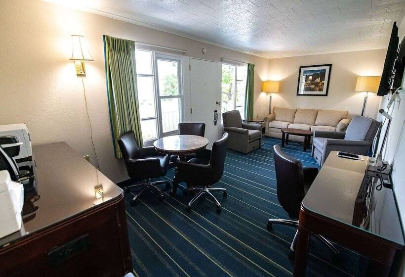 Люкс, Days Inn By Wyndham Bar Harbor