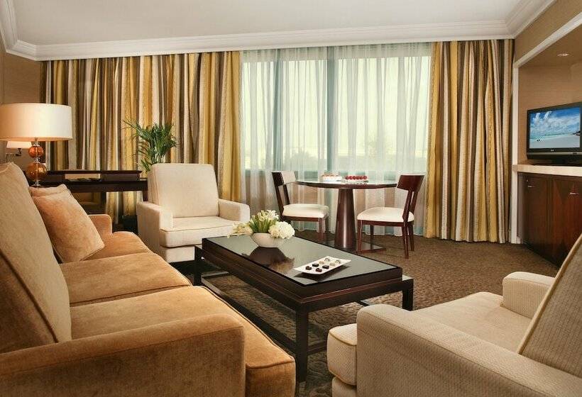 Люкс Superior, Mövenpick Grand Al Bustan