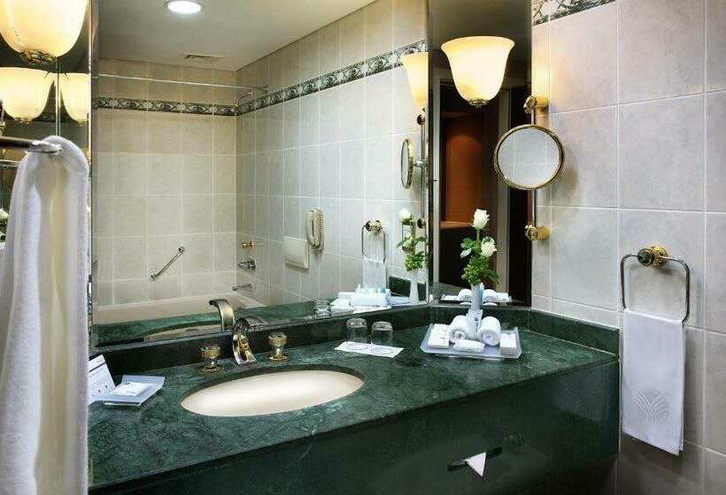 Люкс Повышенной Комфортности, Mövenpick Grand Al Bustan