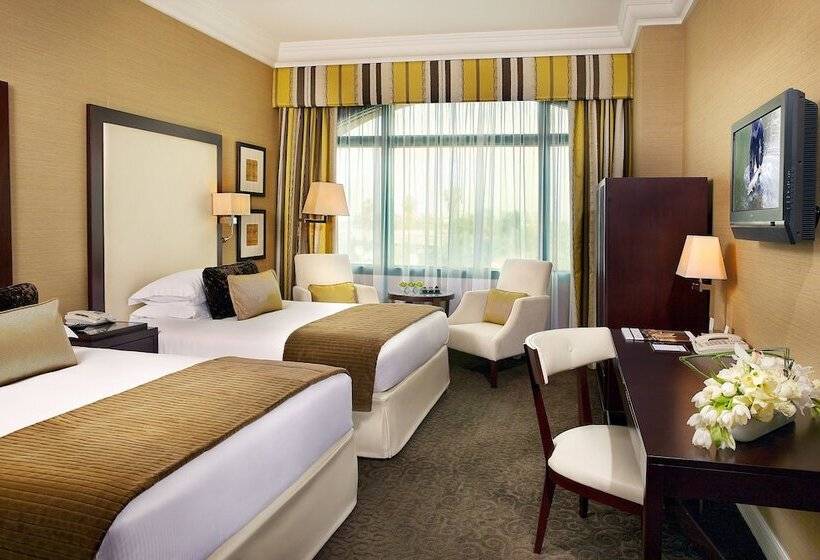 Классический Номер, Mövenpick Grand Al Bustan