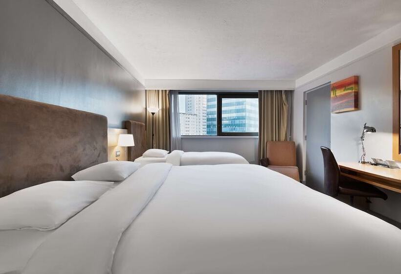 ファミリールーム, Park Inn By Radisson Cardiff City Centre