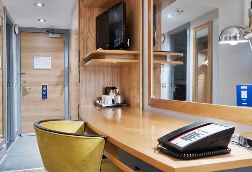 スーペリアールーム, Park Inn By Radisson Cardiff City Centre