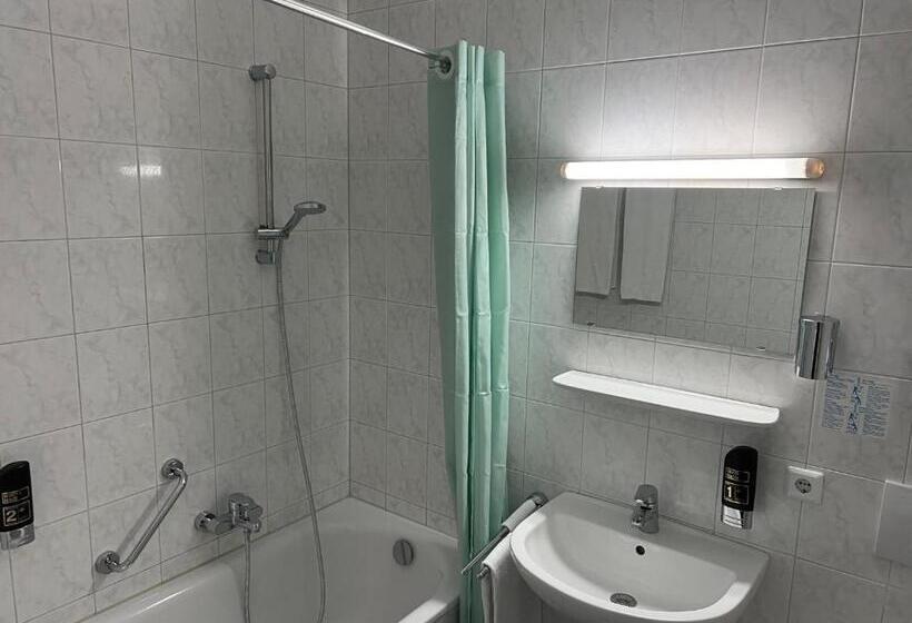 Quarto Estandar, Thannhof