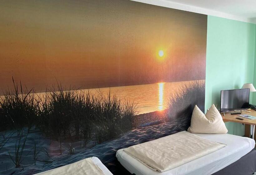 Quarto Quádruplo Estandar, Thannhof