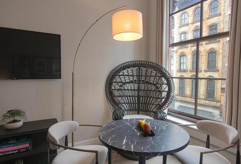 سوئیت با تخت بزرگ, The Frederick Hotel Tribeca