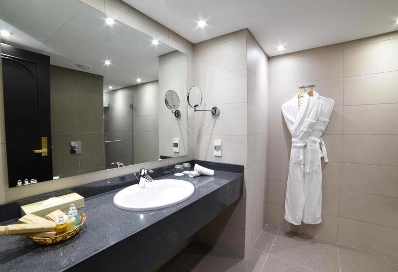 اتاق لوکس, Portemilio Hotel & Resort