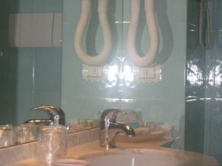 Номер Стандарт Трехместный, Europa Hotel Design Spa 1877