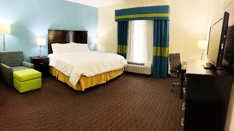 סוויטה, Holiday Inn Express Hotel & Suites Gainesville By Ihg
