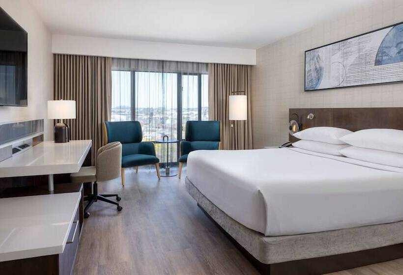 クラブルーム, Delta Hotels By Marriott Victoria Ocean Pointe Resort