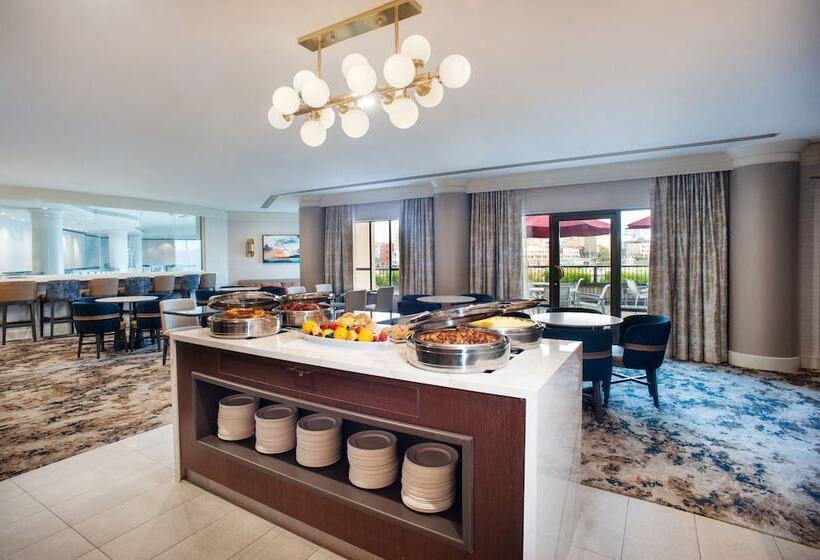 クラブルーム ビュー, Delta Hotels By Marriott Victoria Ocean Pointe Resort