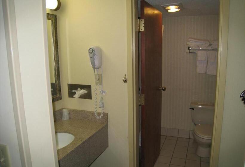 キングサイズベッドのデラックスルーム, Best Western West Greenwich Inn