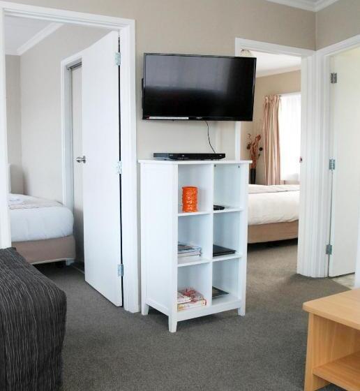 Апартаменты 2 Спальни, Almond Court Motel
